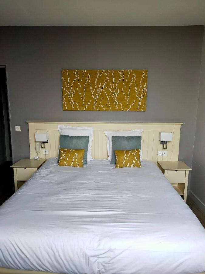 Les Embruns Hotel ทรูวิลล์-ซูร์-แมร์ ภายนอก รูปภาพ