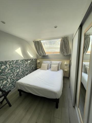 Les Embruns Hotel ทรูวิลล์-ซูร์-แมร์ ภายนอก รูปภาพ