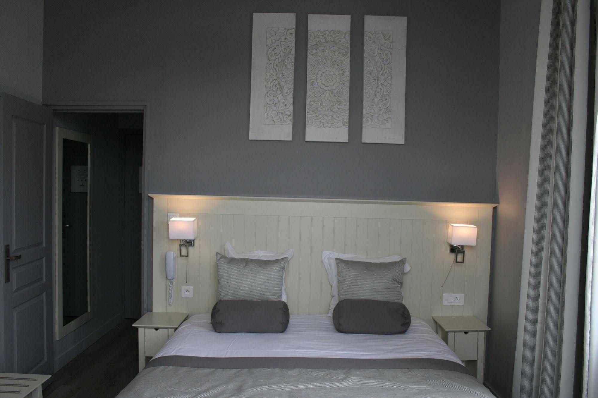 Les Embruns Hotel ทรูวิลล์-ซูร์-แมร์ ภายนอก รูปภาพ