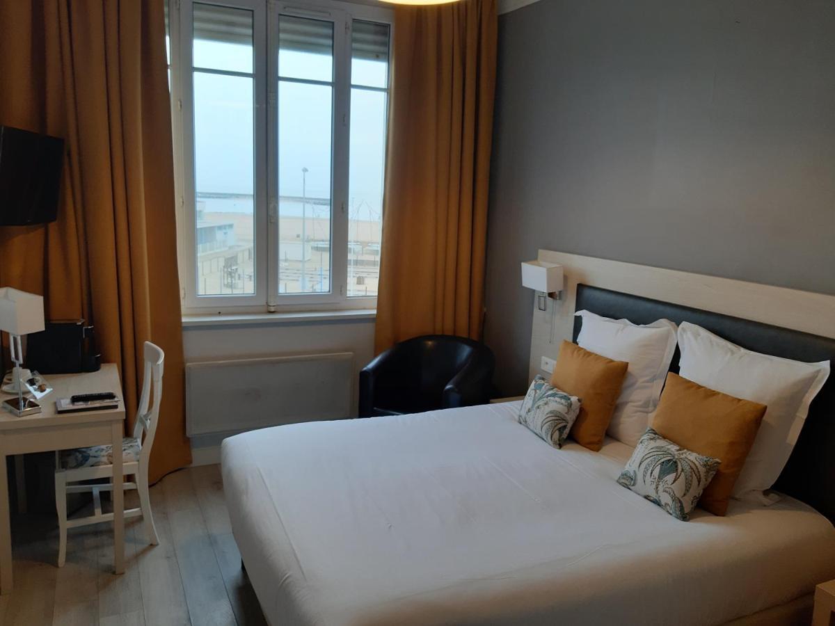 Les Embruns Hotel ทรูวิลล์-ซูร์-แมร์ ภายนอก รูปภาพ
