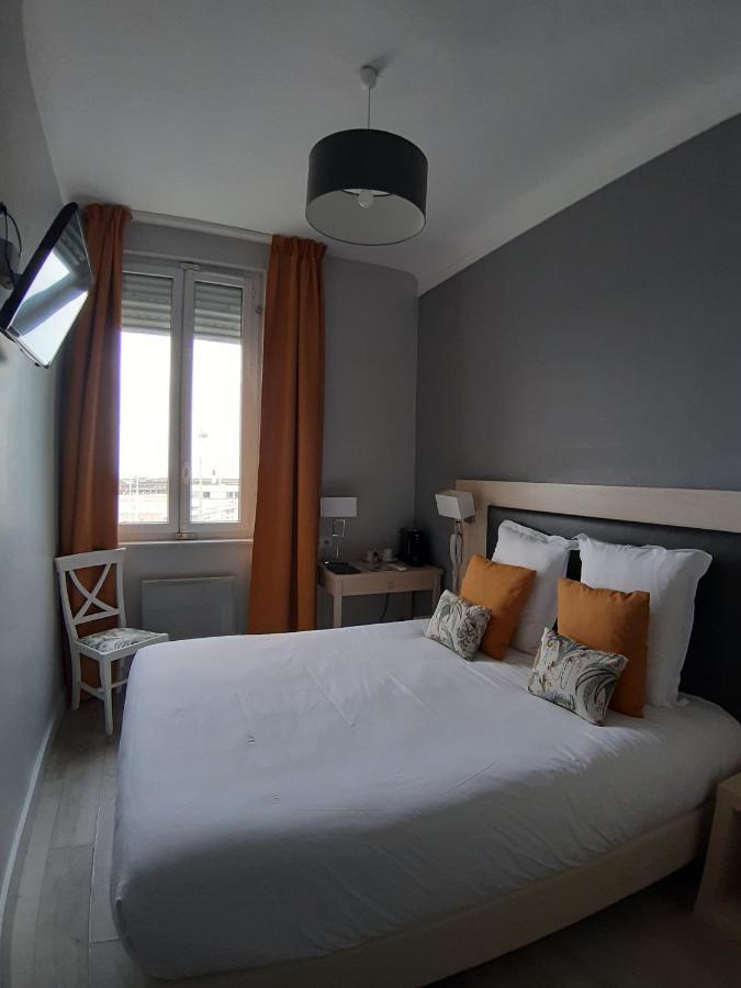 Les Embruns Hotel ทรูวิลล์-ซูร์-แมร์ ภายนอก รูปภาพ